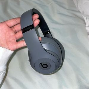Matte Grey Studio 3 Beats